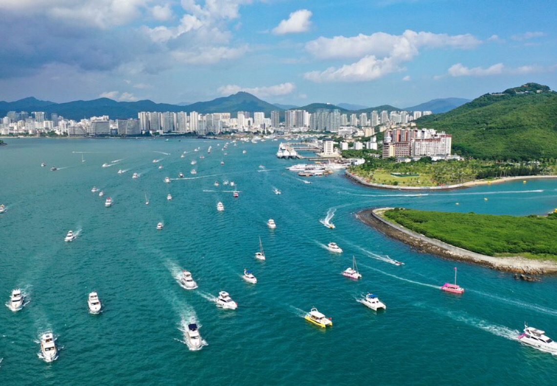 Cidade turística tropical chinesa registra 1.365 iates em 2023
