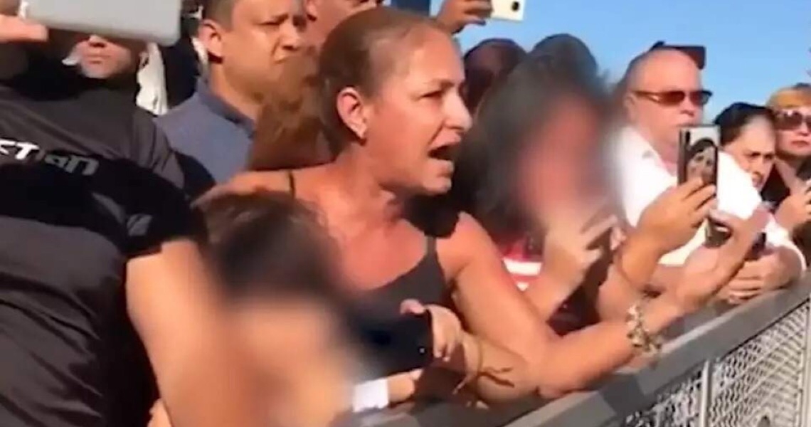 Mulher que pediu Exército na rua a Bolsonaro se diz “arrependida”