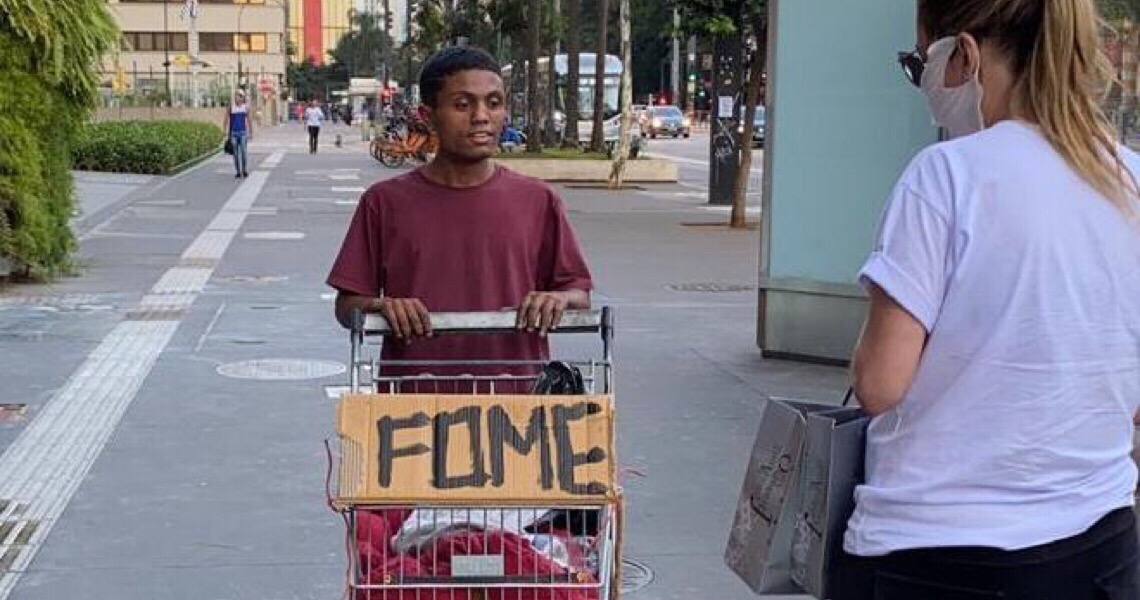 'Perguntam por que a máscara' diz voluntária sobre moradores de rua