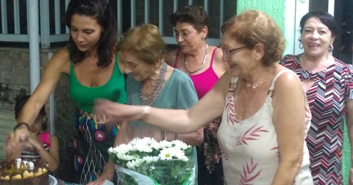 Idosa de 103 anos que venceu a gripe espanhola ajuda no combate ao coronavírus em SP