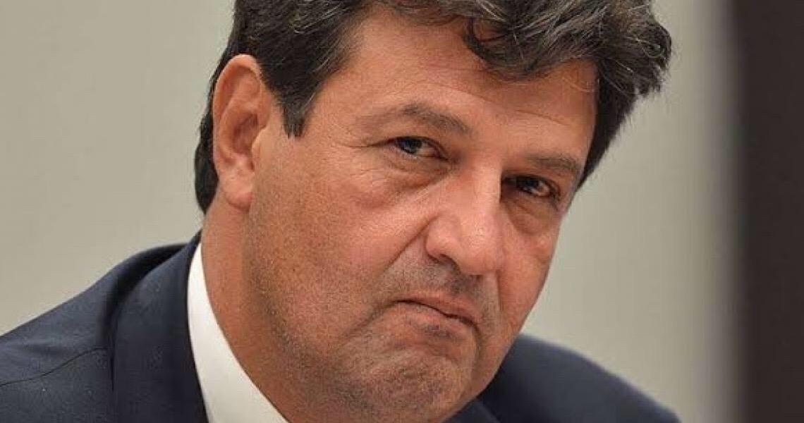 Mandetta avalia ‘submergir’ para sair do foco de crise do coronavírus