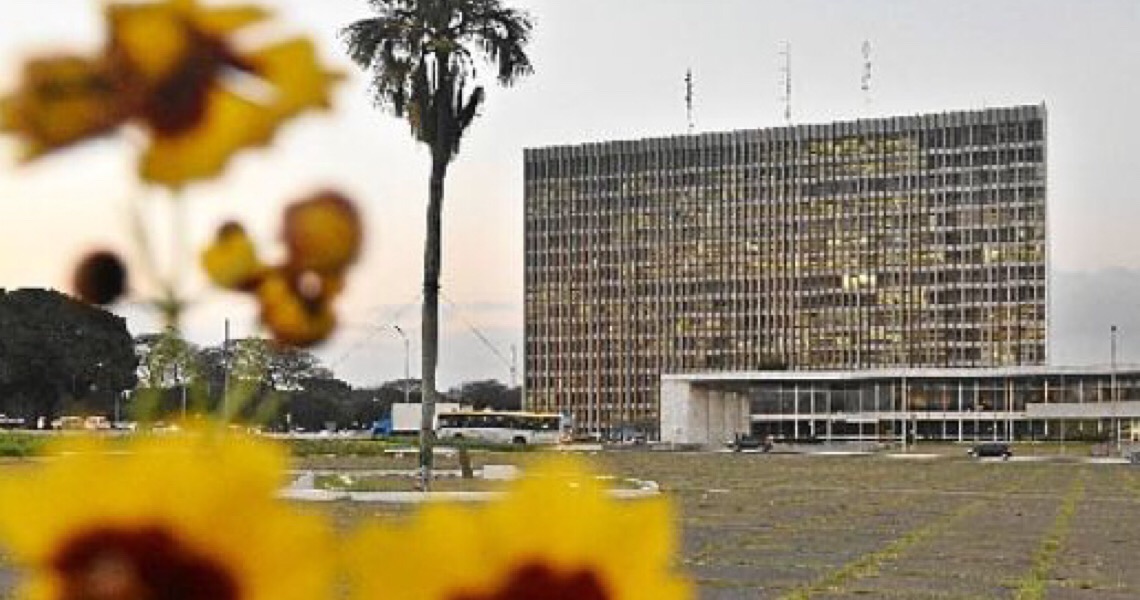 Câmara Legislativa do DF foca em ações contra a pandemia