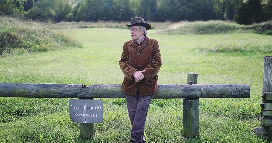 Olavo de Carvalho bate no governo: 