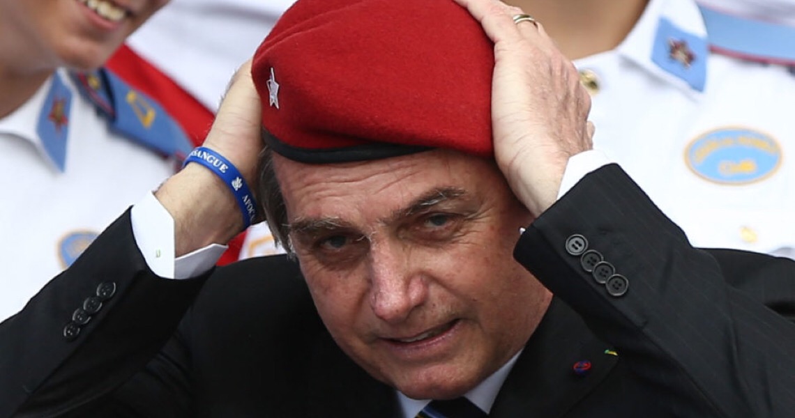 MPF aponta interferência de Jair Bolsonaro no Exército