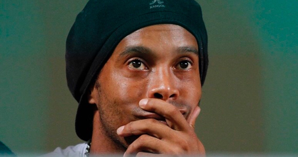 Ronaldinho fala pela 1ª vez sobre prisão: 