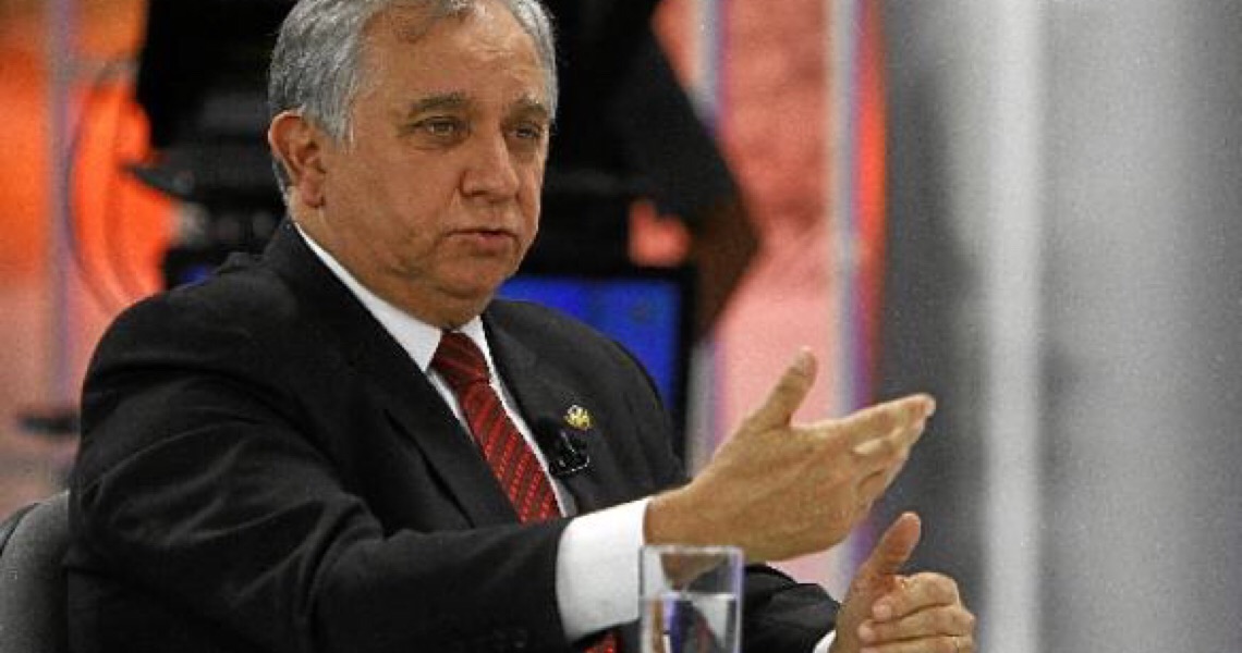 Senador Izalci Lucas. Estados não são países isolados, somos um só país e um só povo
