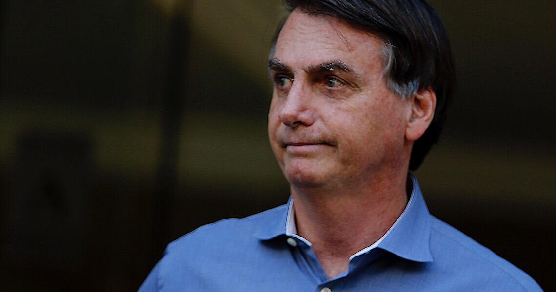 Juíza rejeita pedido para rever decisão que obrigou Bolsonaro a entregar exames