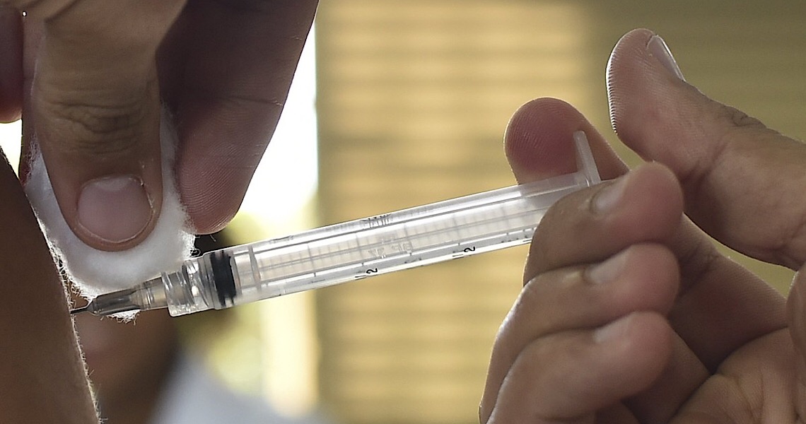Vacina contra gripe: Campanha para pessoas com deficiência começa nesta segunda no DF