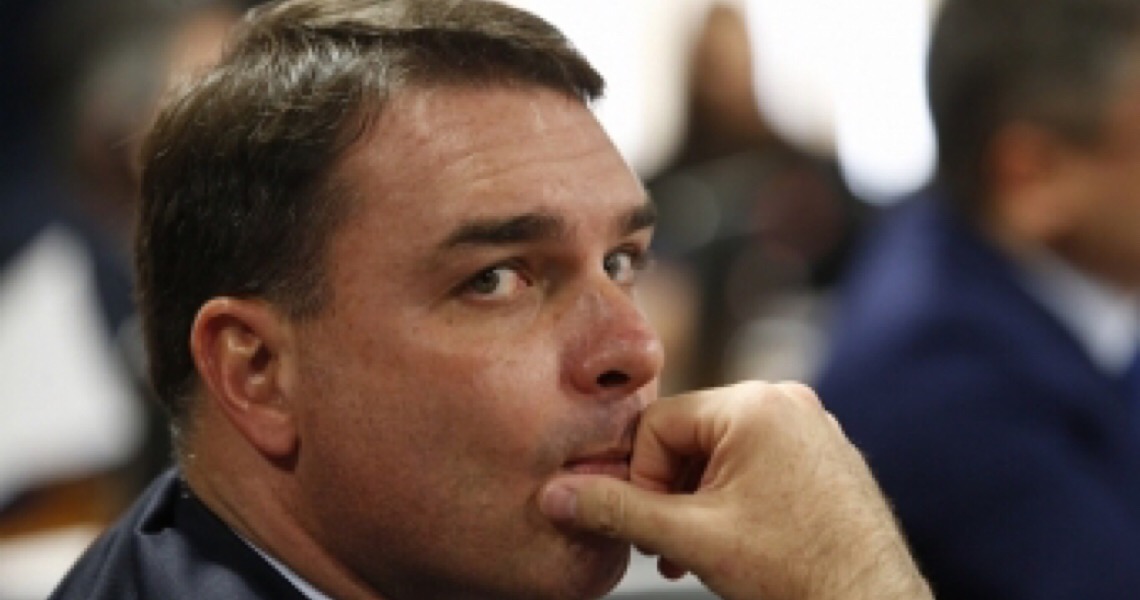 STJ nega novo recurso de Flávio Bolsonaro para suspender investigação de ‘rachadinha’