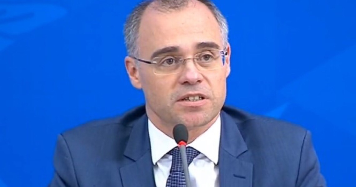 André Mendonça muda de ideia sobre inquérito das fake news