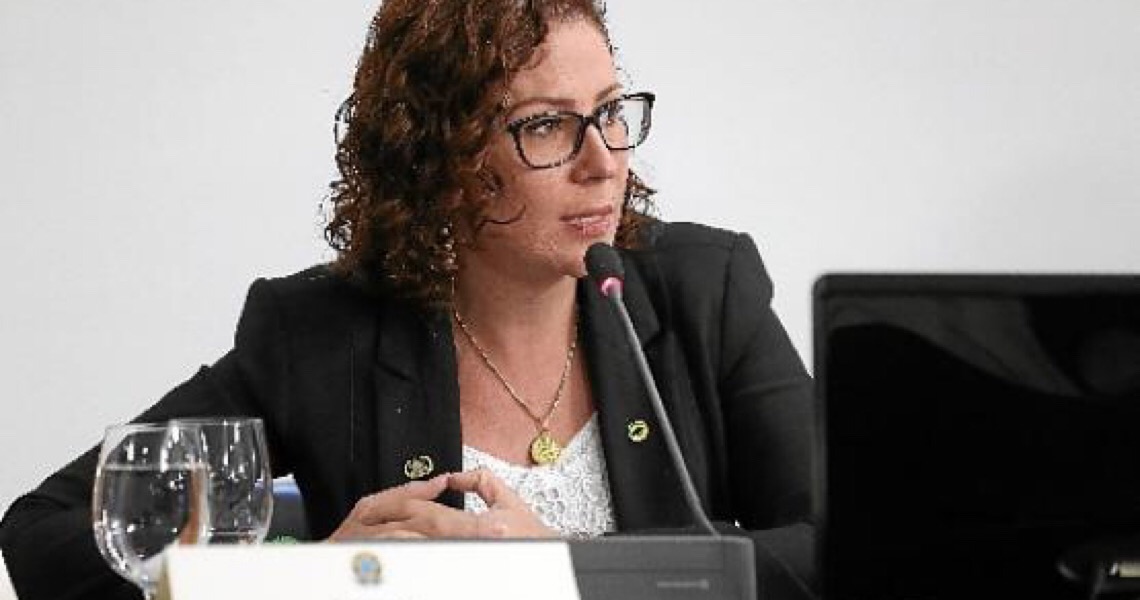 Relações estremecidas. Atrás do dinheiro antidemocrático