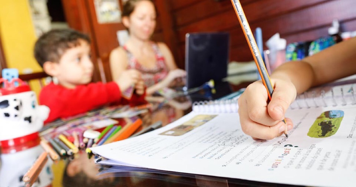 No Distrito Federal, 3,2 mil crianças e adolescentes em idade escolar já contraíram Covid-19
