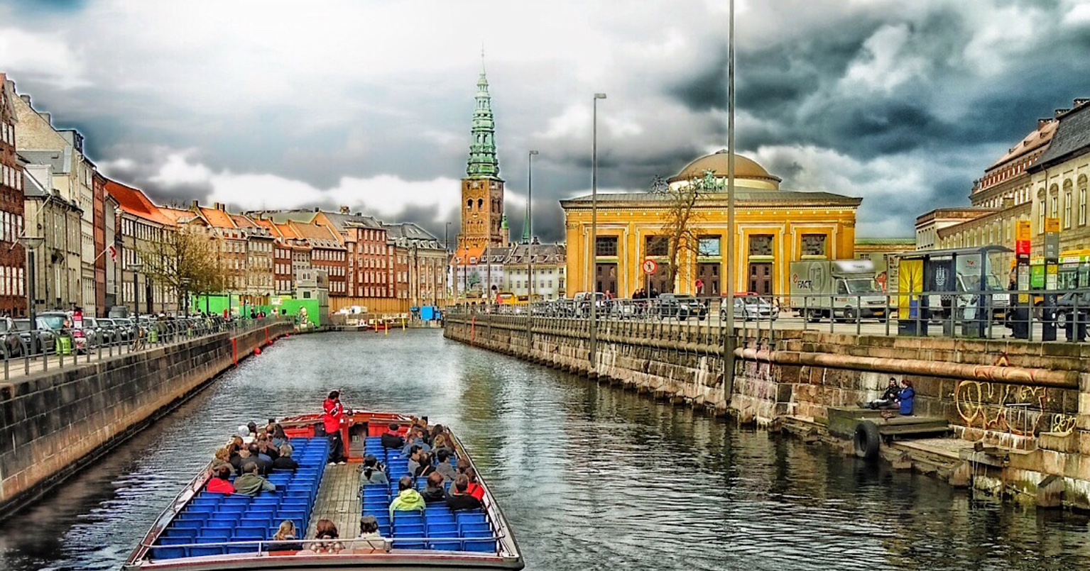 Dinamarca cria passaporte de Covid-19 negativo para população