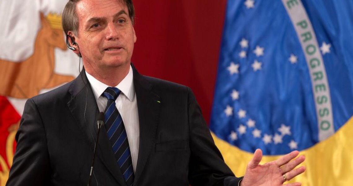 'Se acabarem as fake news, acaba Jair Bolsonaro', diz especialista