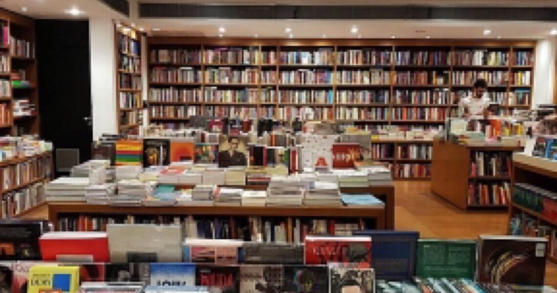Ações de financiamento coletivo buscam arrecadar fundos para ajudar pequenas livrarias
