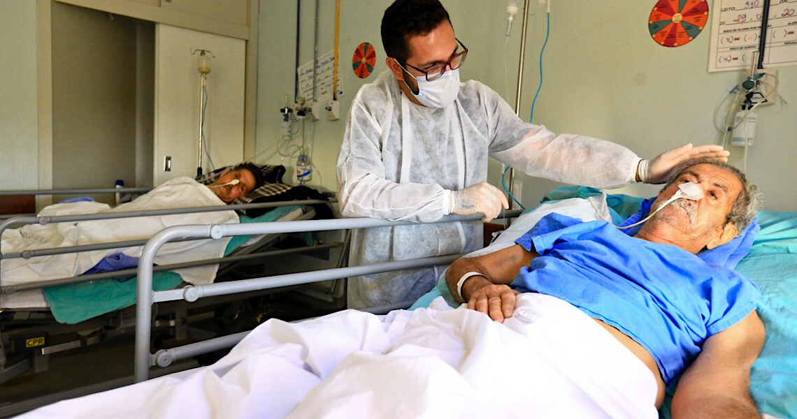 O incrível reencontro de pai e filho após a Covid-19