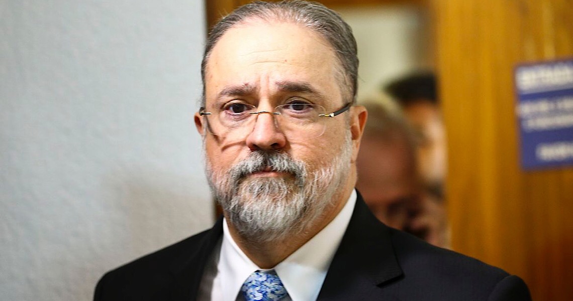 Aras terá de devolver o que foi copiado das bases de dados das forças-tarefas da Lava Jato