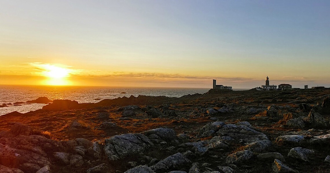 Espanha proibirá que pessoas fumem nas ruas para conter Covid-19; entenda