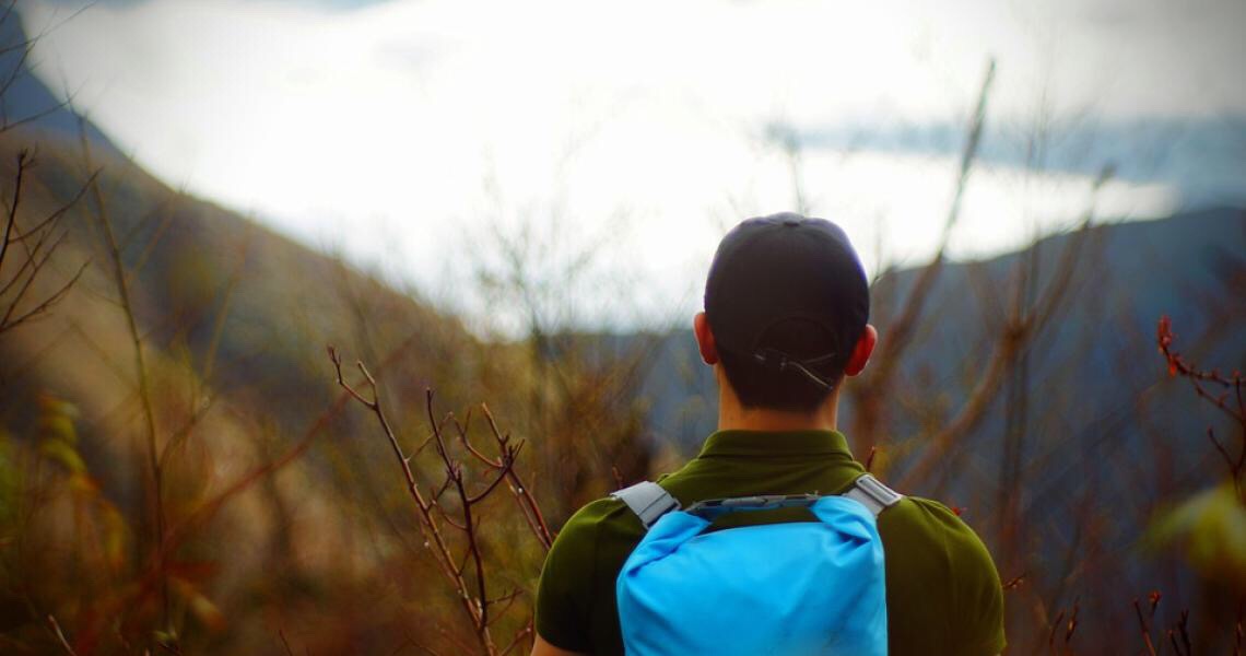 Ir e ficar: A era das viagens minimalistas