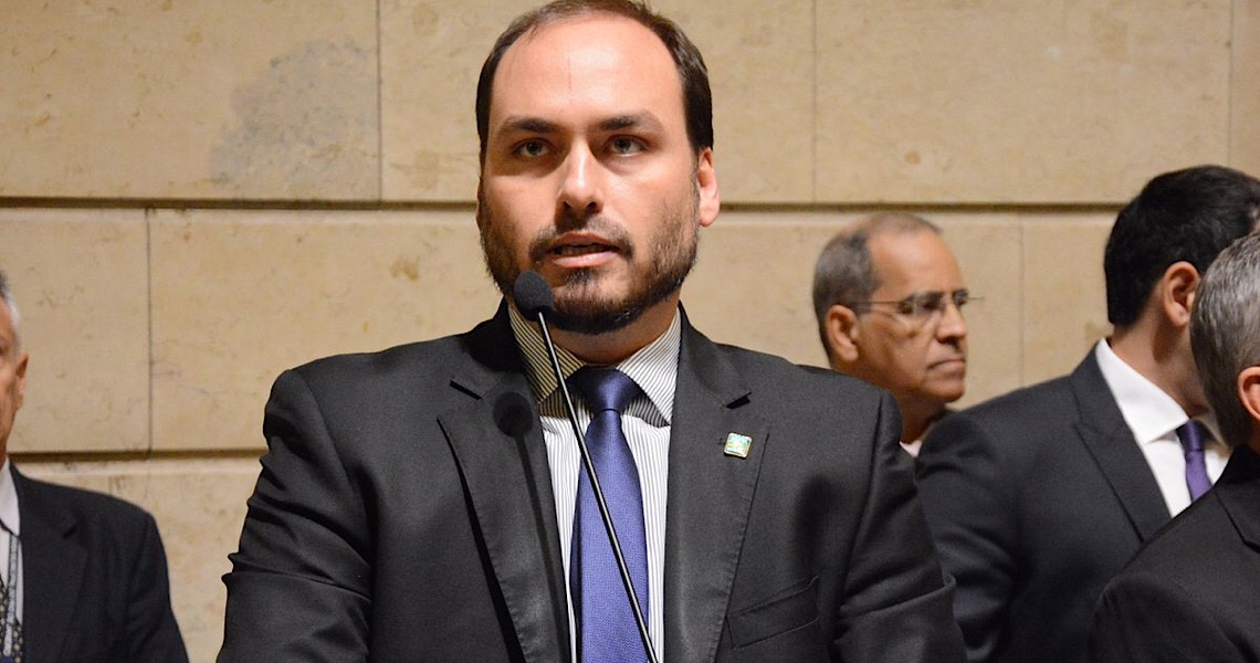 Funcionários investigados de Carlos receberam R$ 7 milhões