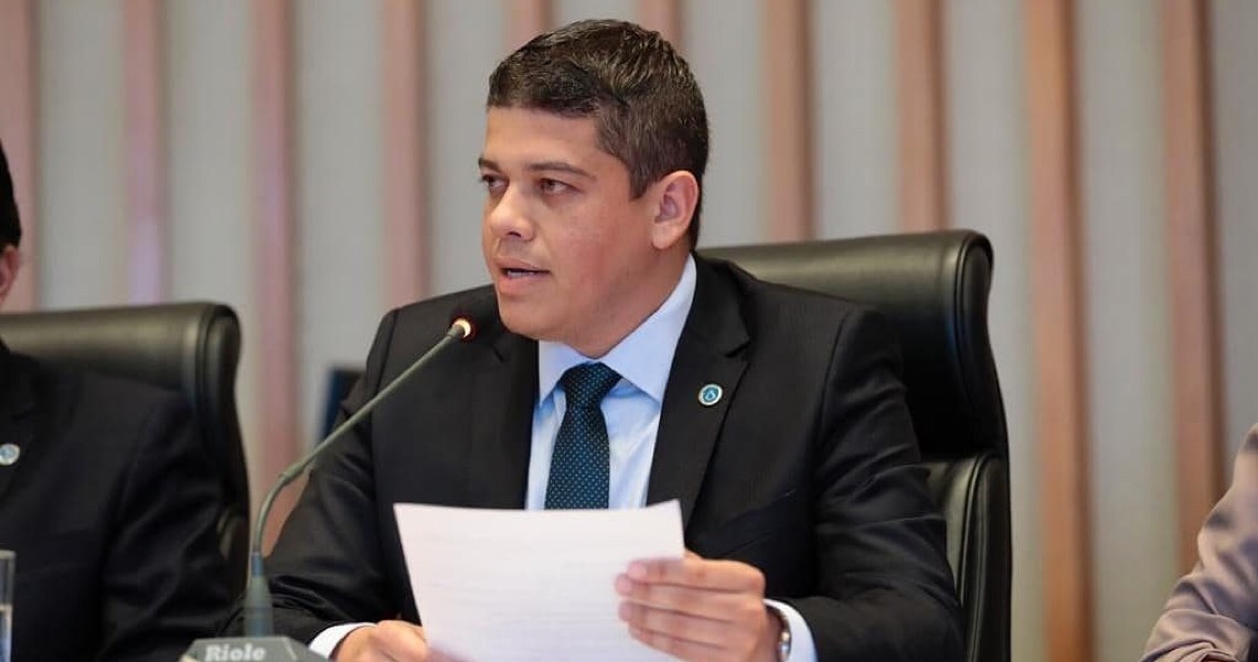 Após Donizet retirar assinatura, líderes da CLDF discutem pedidos de 2 CPIs sobre fraudes na saúde