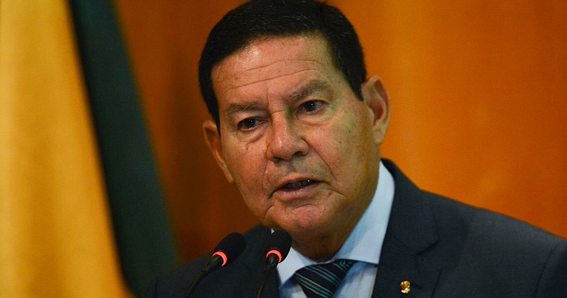 Pressionado por desmate, Mourão quer usar militar de reserva para criar 'Força Tática da Amazônia'