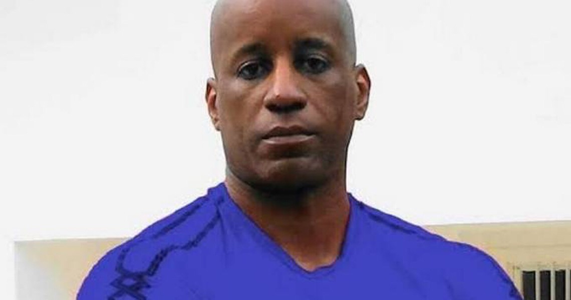 Sérgio Camargo tenta fugir da insignificância atacando pessoas relevantes