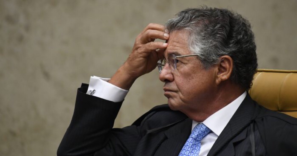 Marco Aurélio ficou falando sozinho, nenhum “garantista” teve coragem de defendê-lo
