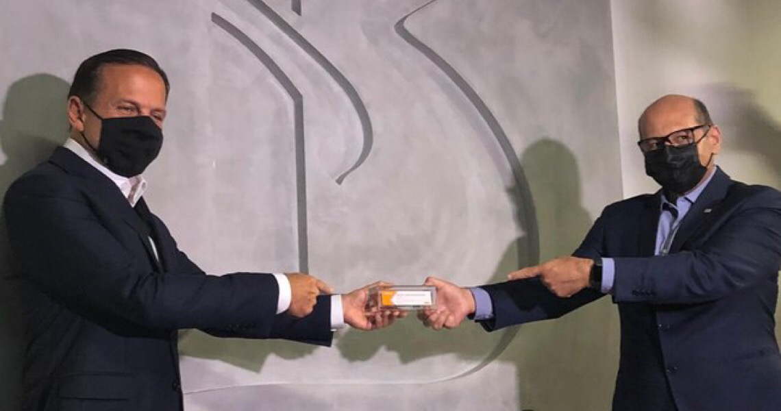 Anvisa anuncia retomada de testes com a CoronaVac