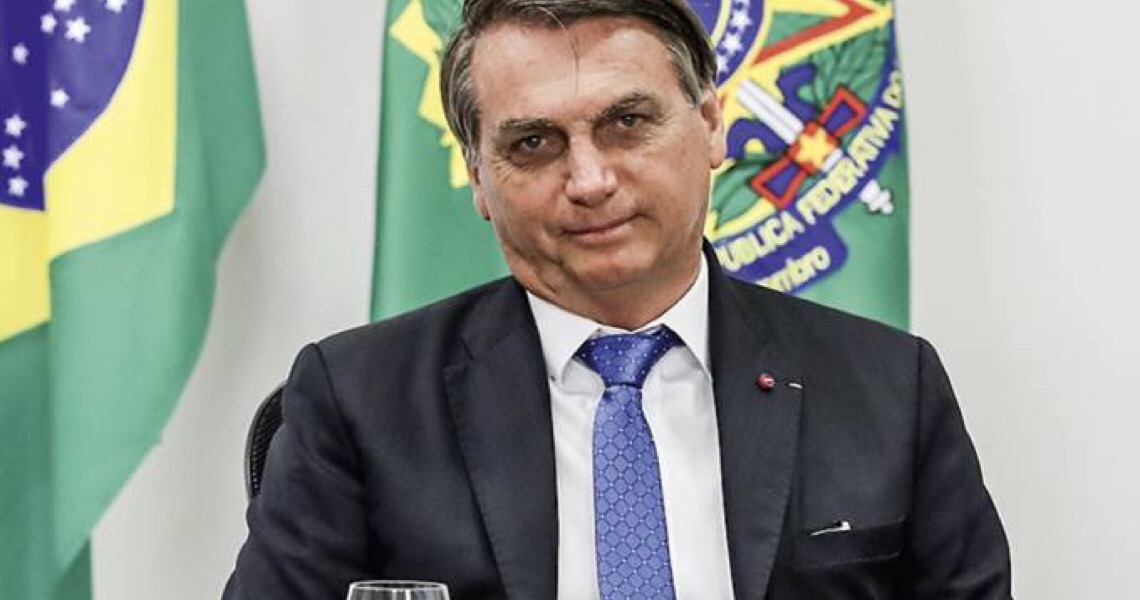 Delírio bélico, homofobia e impiedade: O dia de Bolsonaro