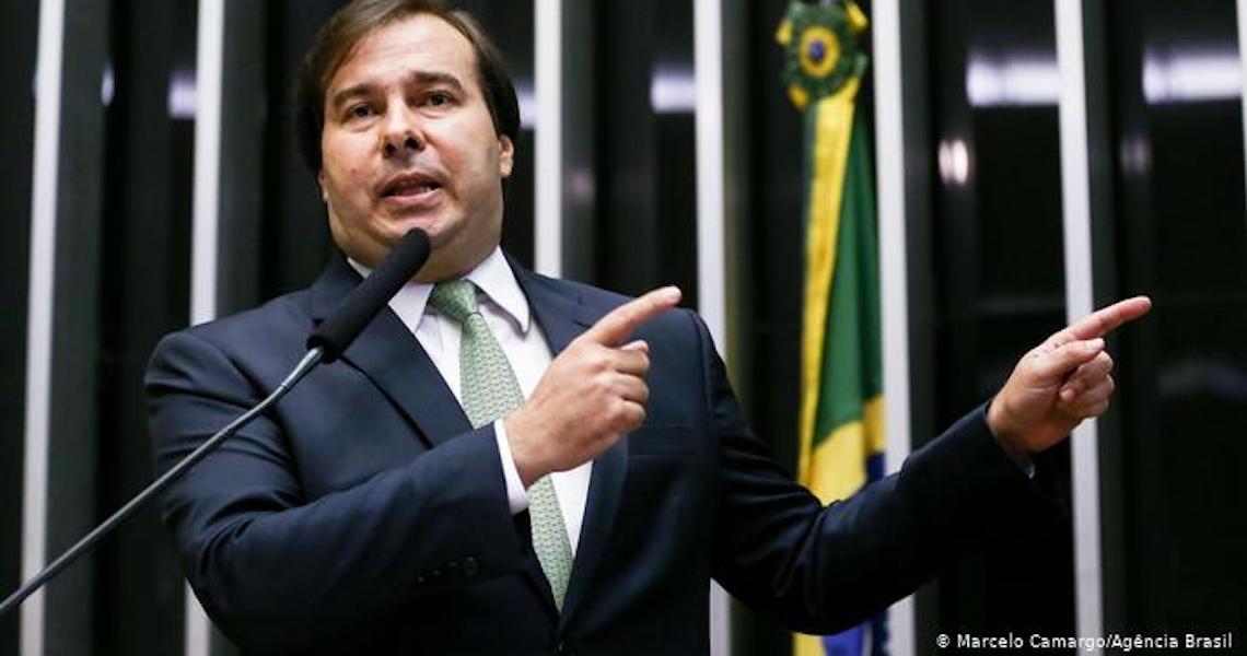 Onde foi parar o centro na política brasileira?