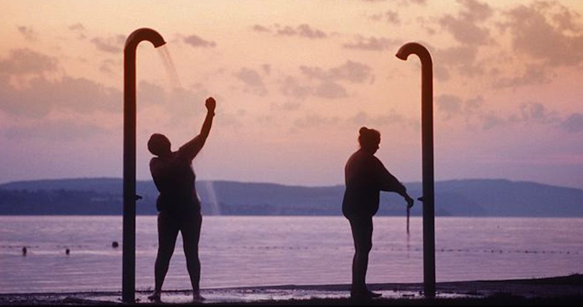 É saudável tomar banho todo dia?