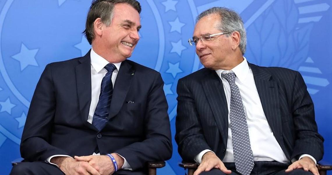 Famosos e anônimos reclamam no Twitter por ficarem de fora de lista de 'detratores' do governo