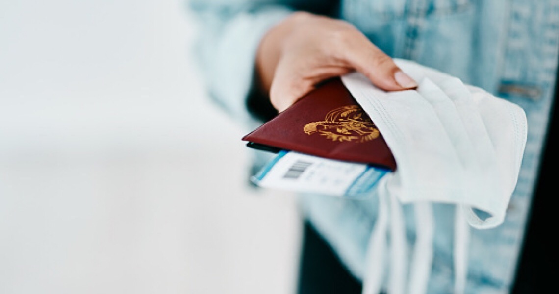 Vai viajar nas férias? Veja como evitar contaminação pelo novo coronavírus