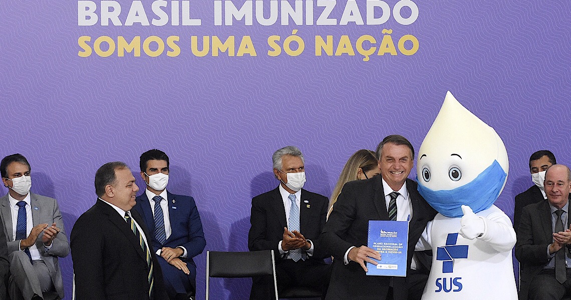 Sem vacinas e sem seringas, o governo lança bordão da incompetência e da desfaçatez