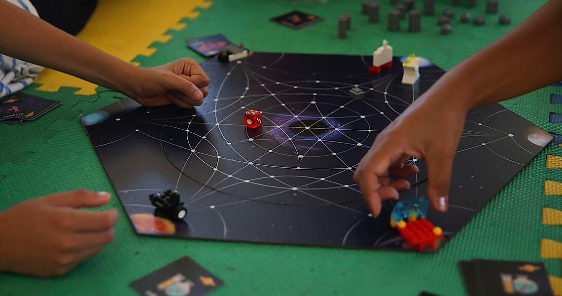 Rotina com atividades divertidas ajuda a evitar depressão infantil