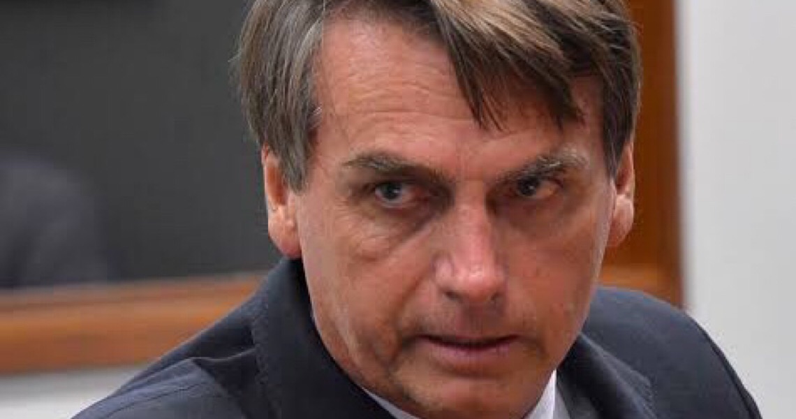 A coleção de asneiras de Bolsonaro cresce mais do que o vírus da covid-19