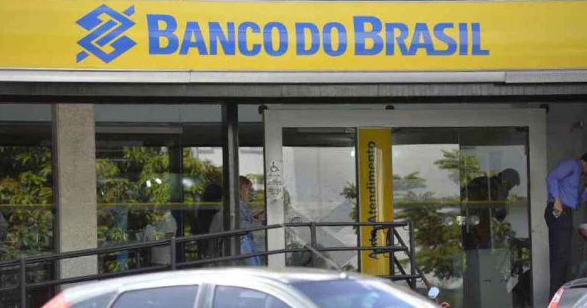 E Jair Bolsonaro piou em relação ao presidente do Banco do Brasil