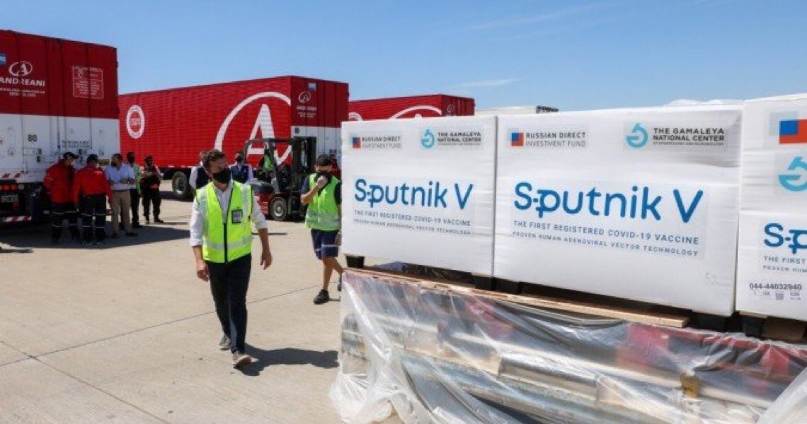 Governo brasileiro excluiu Rússia de MP que permite compra de vacina antes do registro da Anvisa