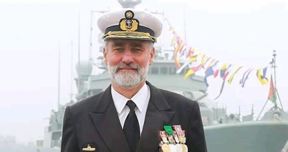 Militar que assume plano de vacinação contra Covid-19 em Portugal já foi condecorado por Bolsonaro