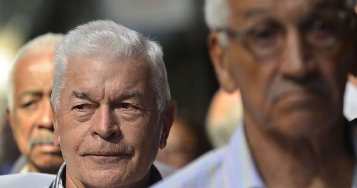 Cartilha alerta idosos sobre uso consciente de aposentadorias