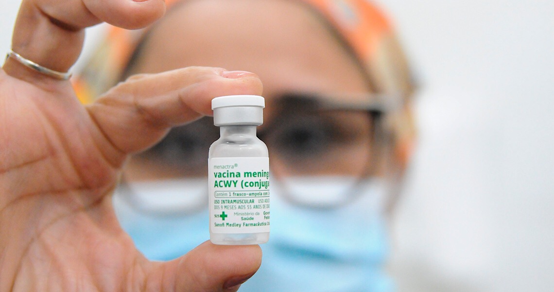 Vacina meningocócica ACWY disponível para adolescentes no DF
