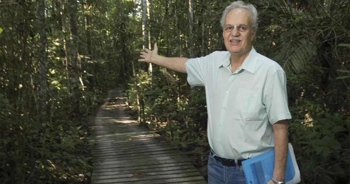 Savanização da Amazônia está próxima, diz Carlos Nobre