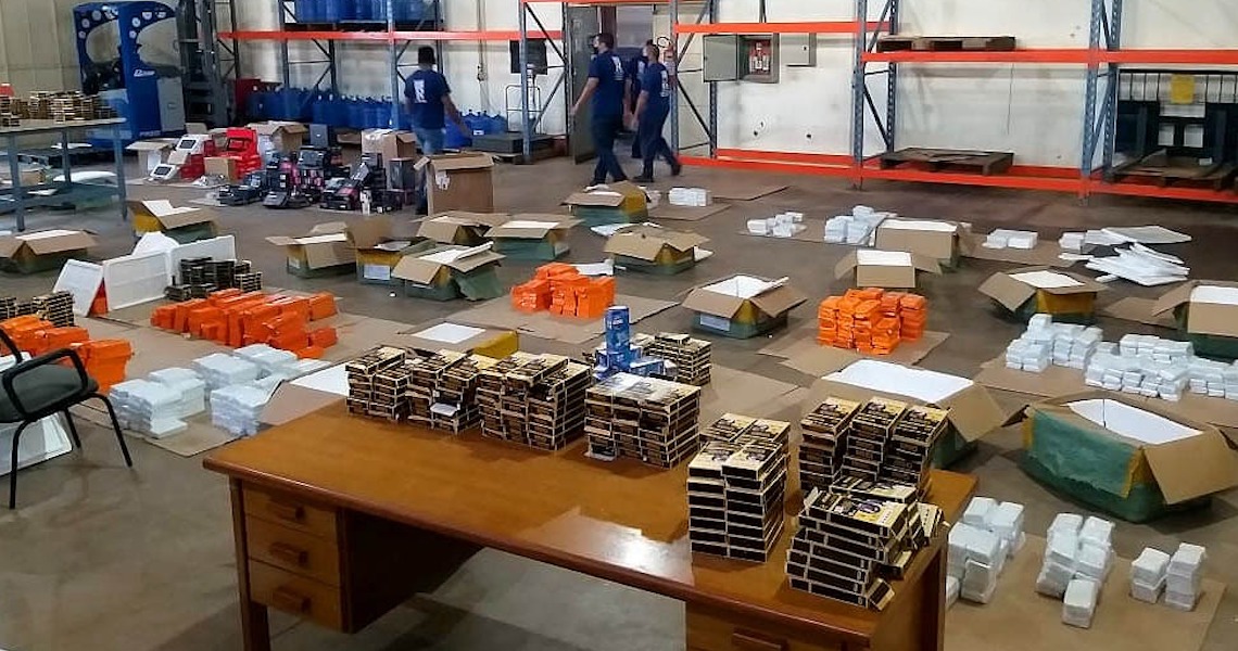 Operação da Receita do DF apreende R$ 1 milhão em eletrônicos
