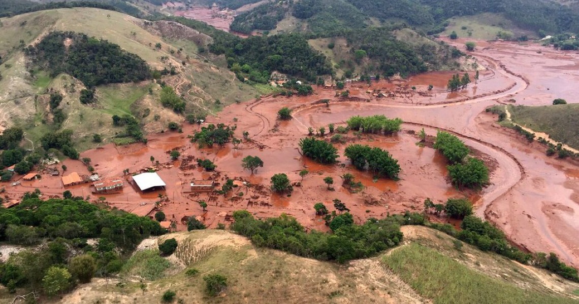 Força-tarefa pede afastamento de juiz do caso da barragem de Mariana