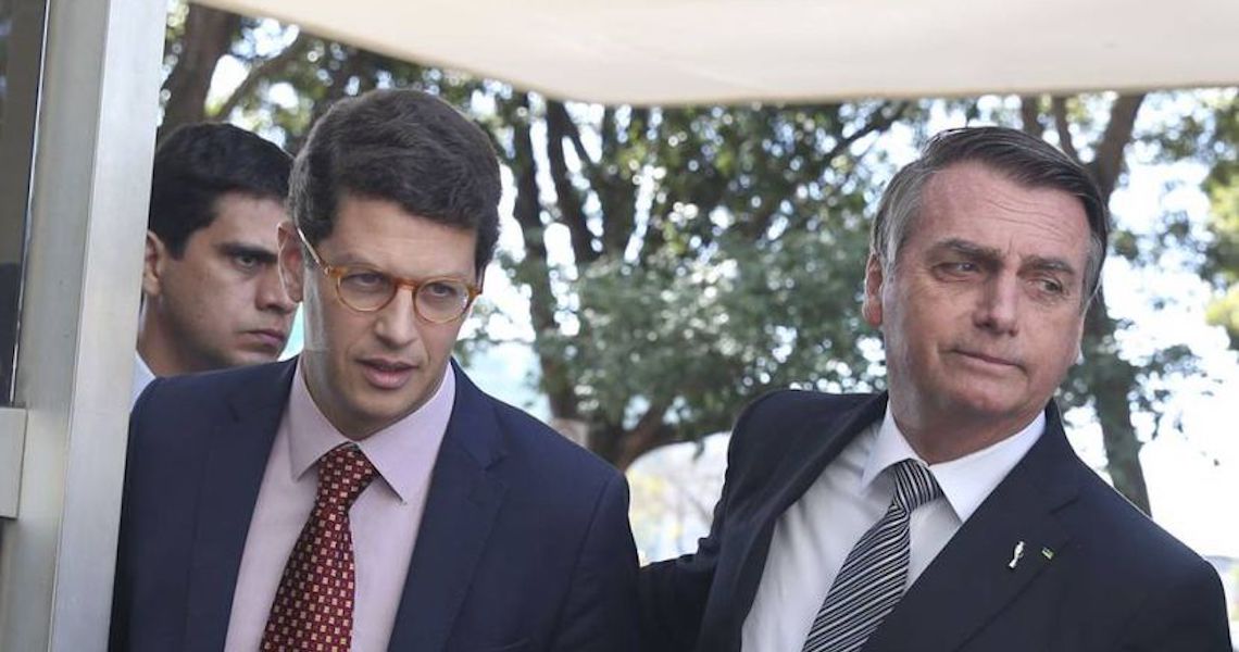 Governistas avaliam mal política ambiental de Bolsonaro