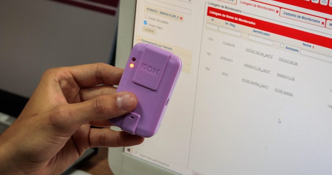Vítimas de violência já usam novo dispositivo da SSP do DF
