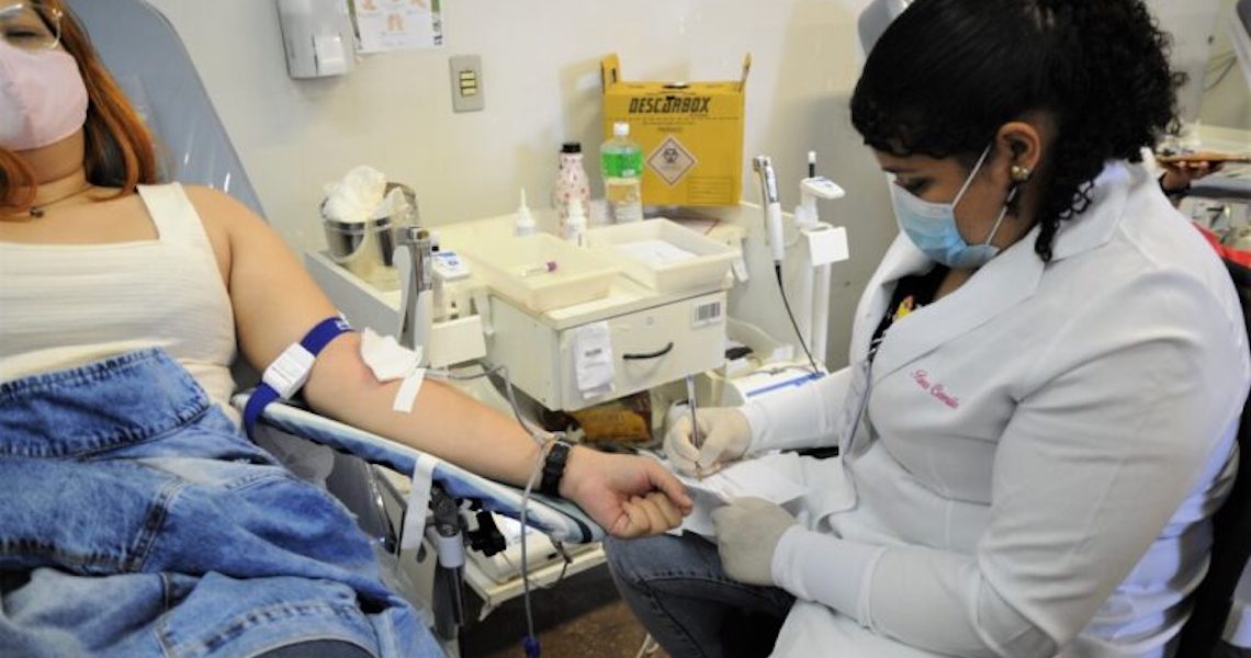 Vamos doar sangue? Os estoques estão baixos