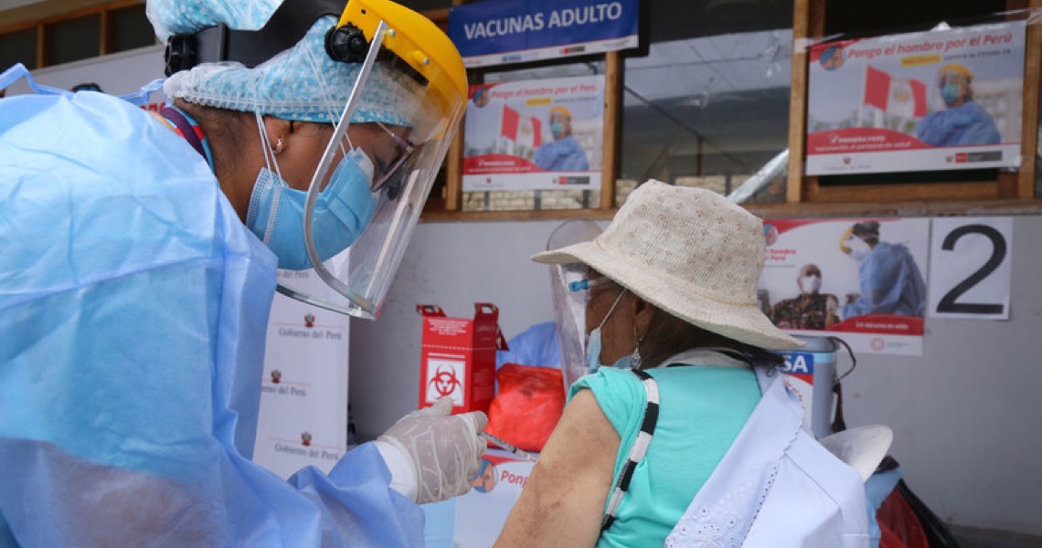 Vacinas não chegam para parar aumento de casos da Covid-19 nas Américas