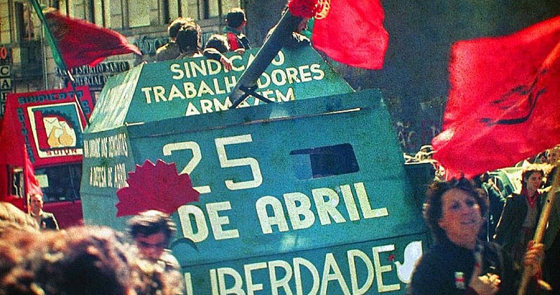 Portugal celebra 47 anos da Revolução dos Cravos, que pôs fim à ditadura salazarista